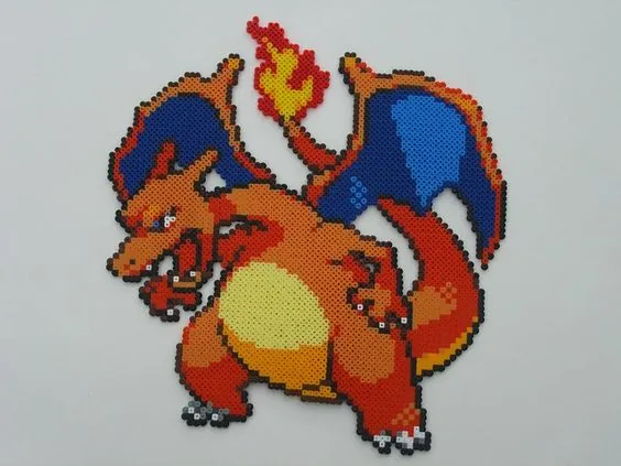 Charizard z koralików do prasowania – inspiracja 5