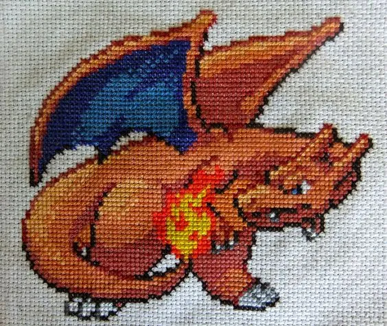 Charizard z koralików do prasowania – inspiracja 11