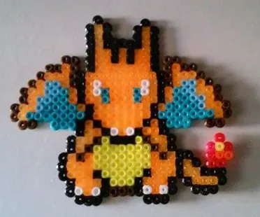 Charizard z koralików do prasowania – Jaszczur z ognistym ogonem