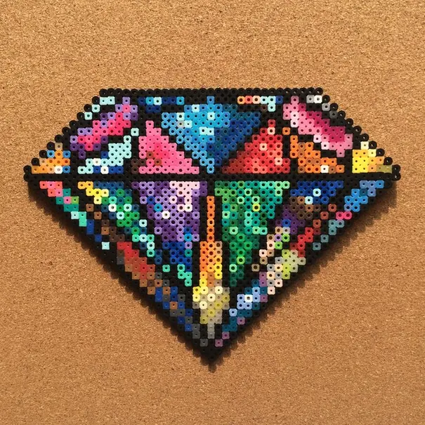 Diament z koralików do prasowania – Tęczowy diament