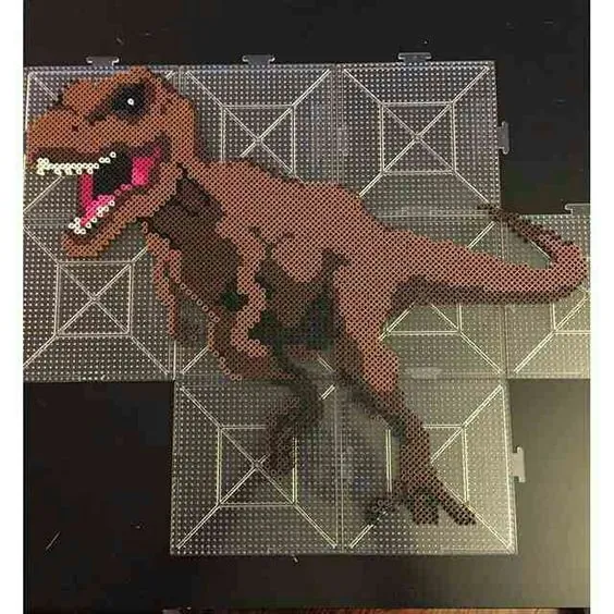 Dinozaury z koralików do prasowania – inspiracja 12