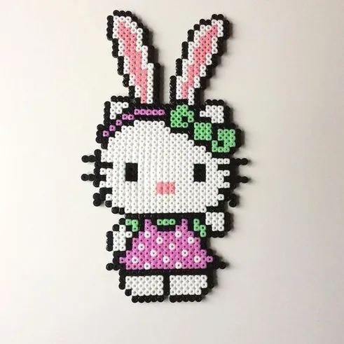 Hello Kitty z koralików do prasowania – inspiracja 8