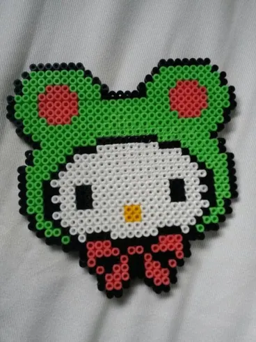 Hello Kitty z koralików do prasowania – inspiracja 15