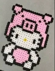 Hello Kitty z koralików do prasowania – Hello Kitty – świnka
