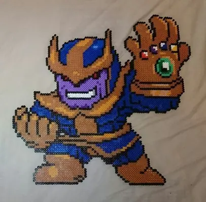 Marvel z koralików do prasowania – Thanos