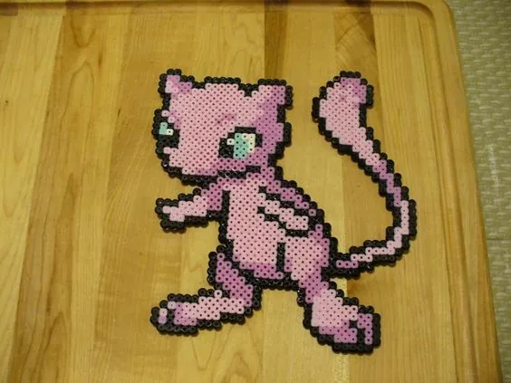 Mew z koralików do prasowania – inspiracja 8