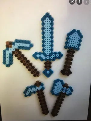 Minecraft z koralików do prasowania – inspiracja 20