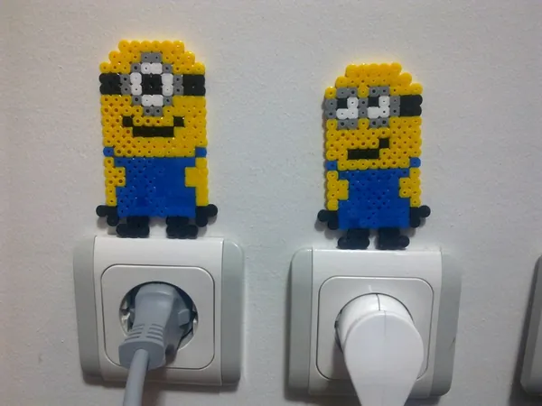 Minionki z koralików do prasowania – inspiracja 11