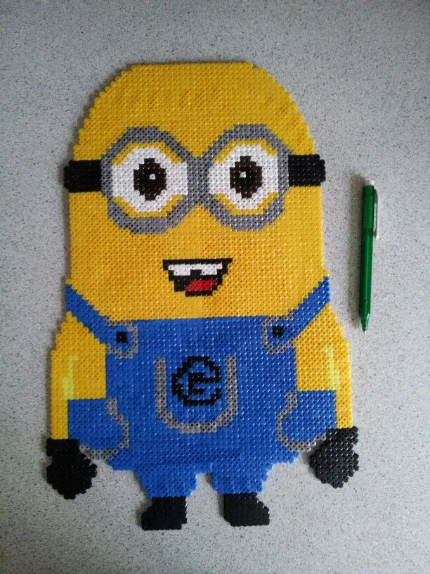 Minionki z koralików do prasowania – Minionek z „Jak ukraść księżyc 2”