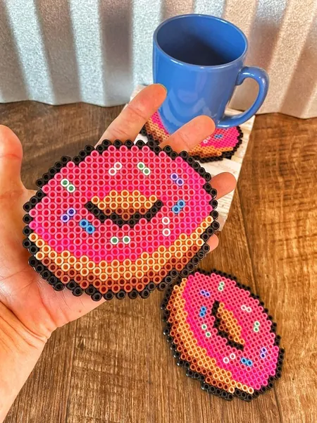 Donuty z koralików do prasowania – inspiracja 4