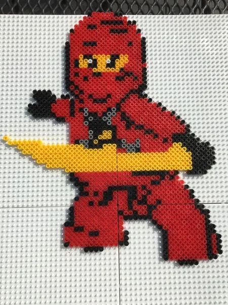 Ninjago z koralików do prasowania – inspiracja 15