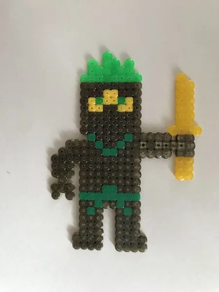 Ninjago z koralików do prasowania – inspiracja 16