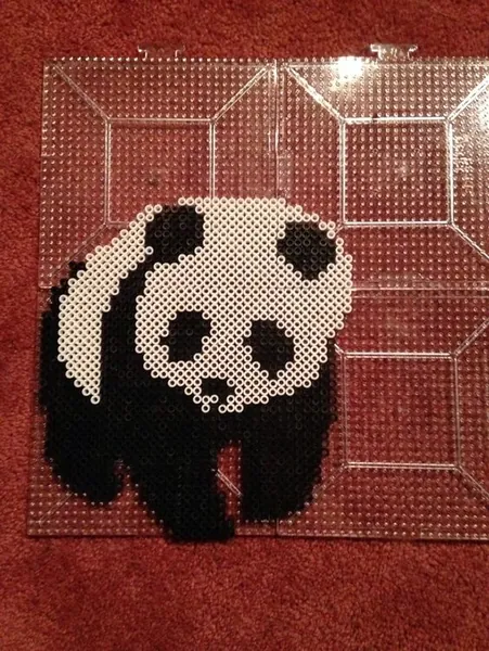 Panda z koralików do prasowania – inspiracja 4
