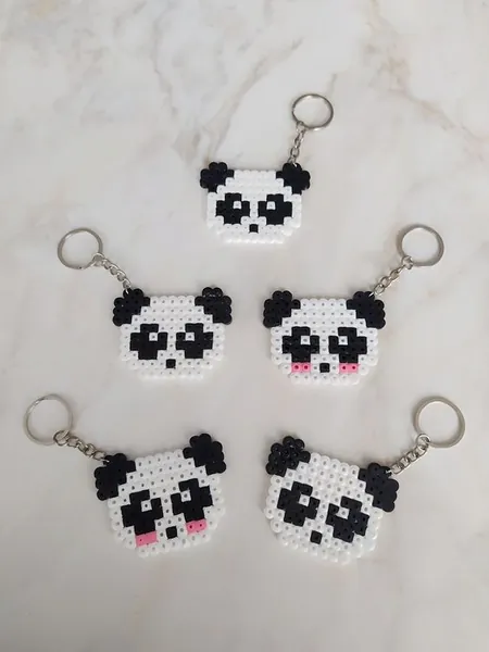 Panda z koralików do prasowania – inspiracja 13