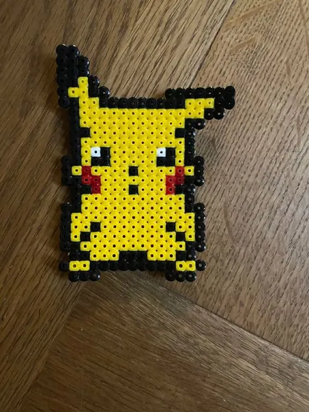 Pikachu z koralików do prasowania – inspiracja 2