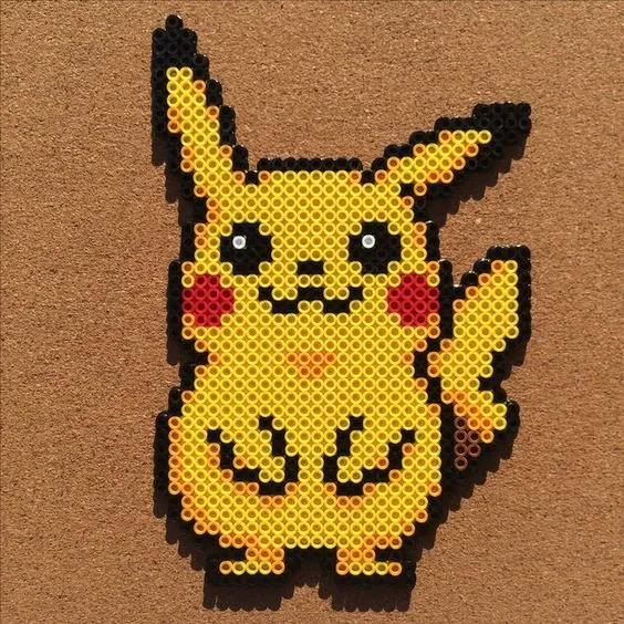 Pikachu z koralików do prasowania – inspiracja 4