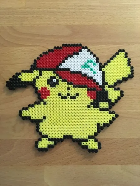 Pikachu z koralików do prasowania – inspiracja 13