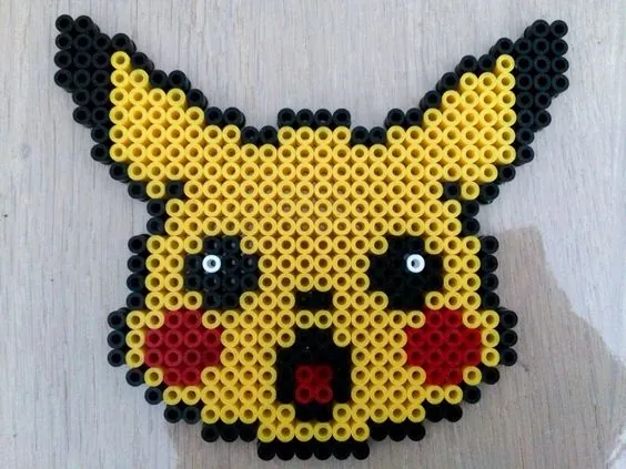 Pikachu z koralików do prasowania – inspiracja 14