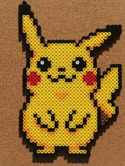 Pokémon z koralików do prasowania – Pikachu