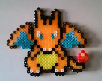 Pokémon z koralików do prasowania – Charizard