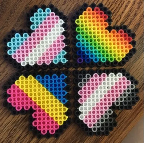 Tęcza z koralików do prasowania – Tęczowe serce LGBT+