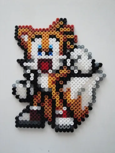 Sonic z koralików do prasowania – inspiracja 7