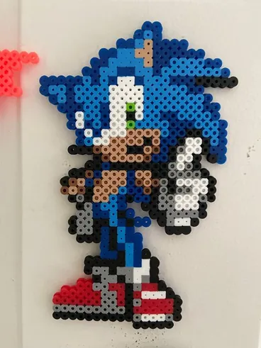 Sonic z koralików do prasowania – inspiracja 14