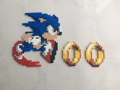 Sonic z koralików do prasowania – inspiracja 19