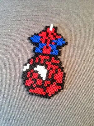 Spider-Man z koralików do prasowania – inspiracja 17