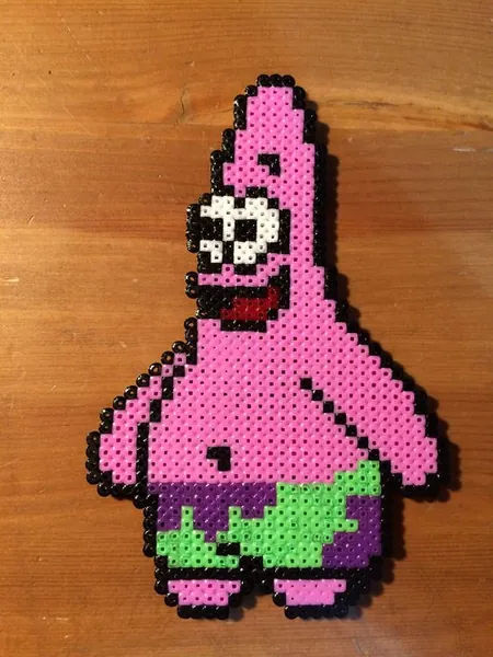 SpongeBob z koralików do prasowania – inspiracja 3